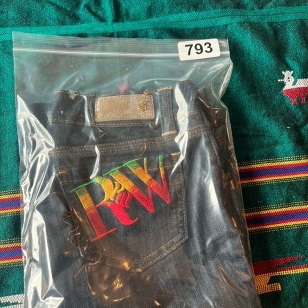 Women’s Y2K rockwear Bermuda shorts ￼‎ - Picture 8 of 8